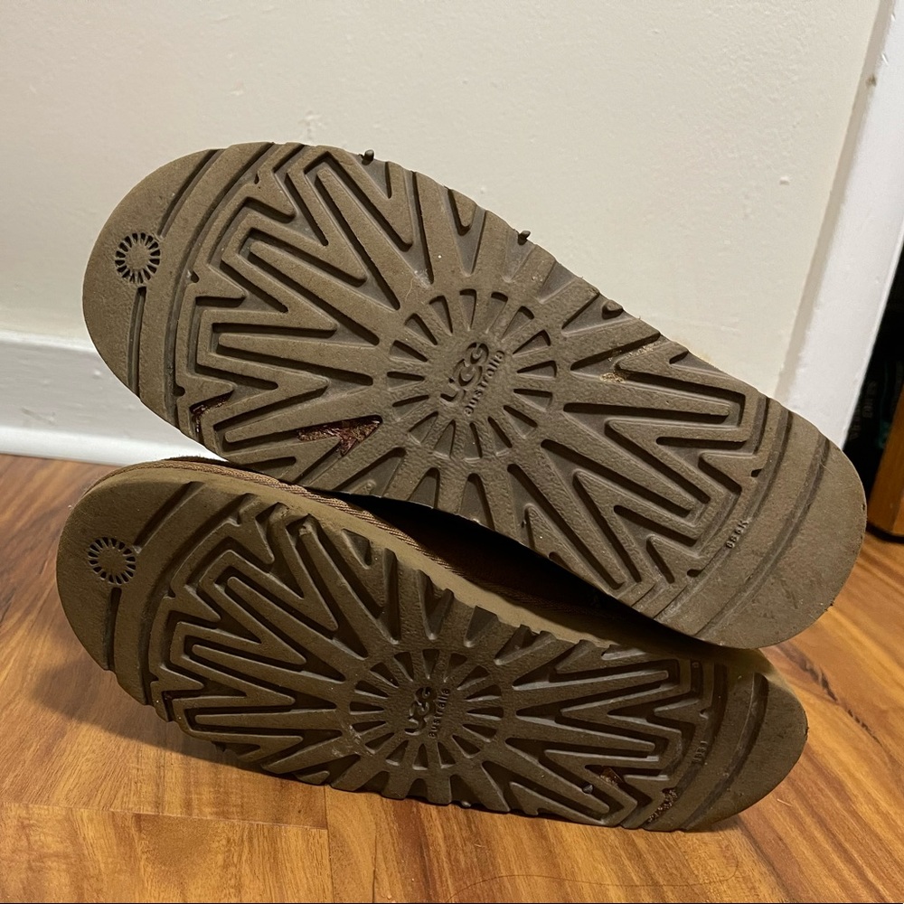 Ugg Bailey Button Short Chestnut Boot Size 6 - image 7